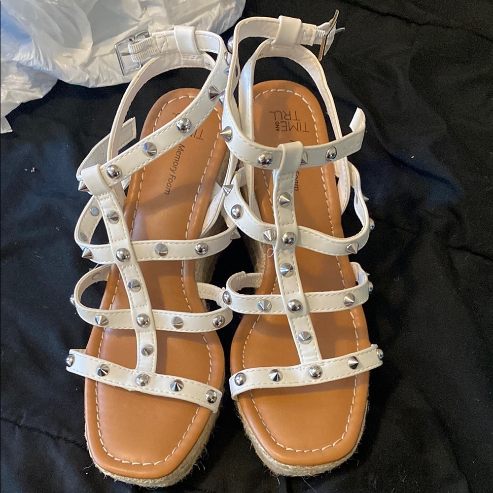Time and Tru White and Brown Gladiator Sandals